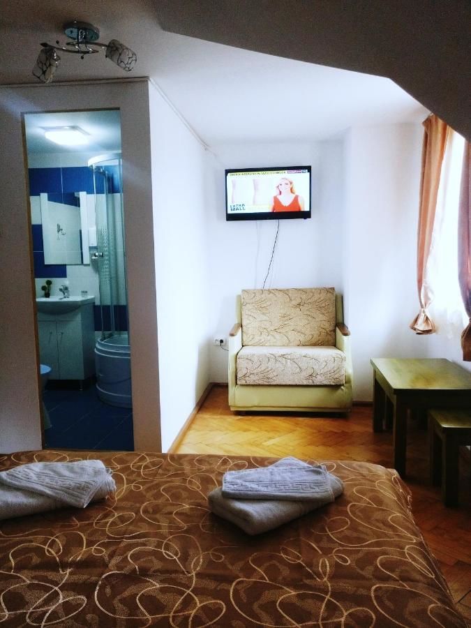 Отель Bianca House Буштени-14