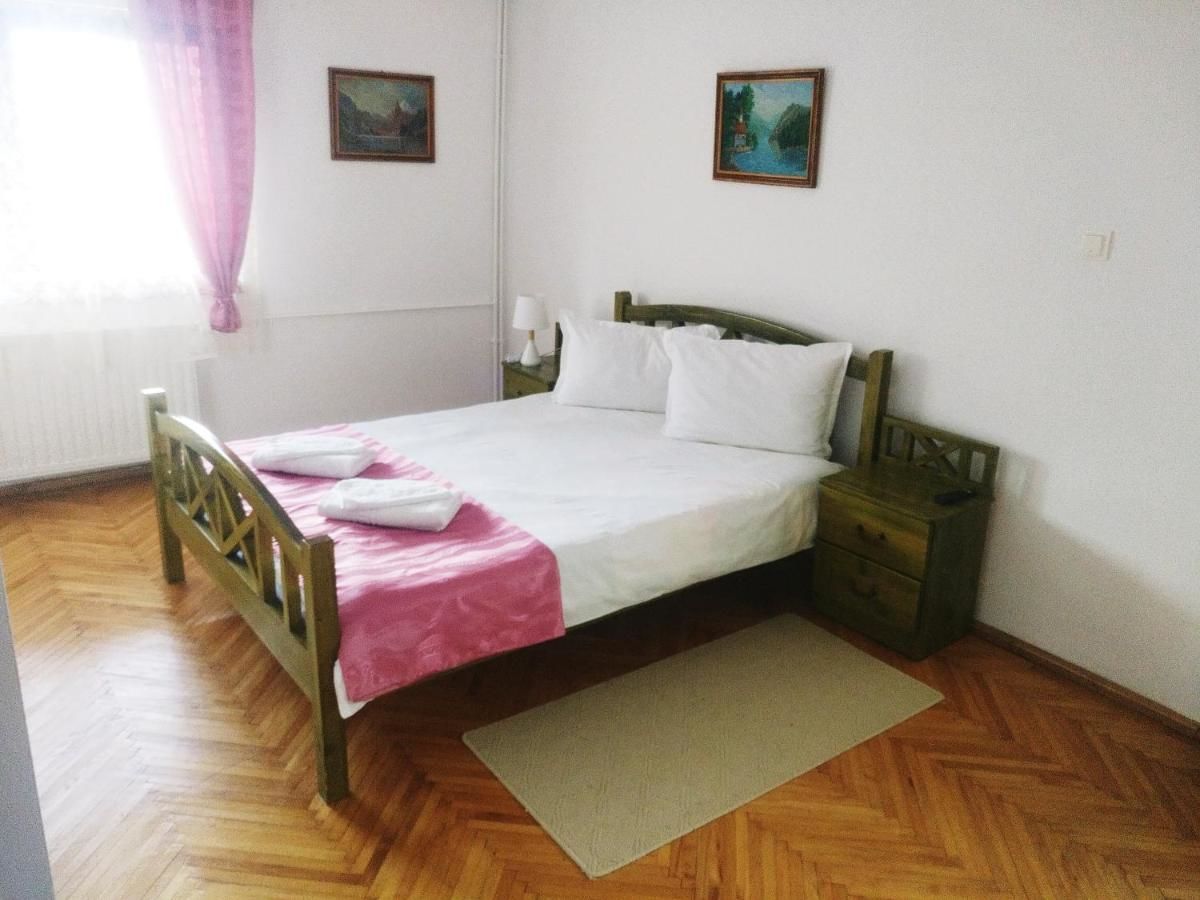 Отель Bianca House Буштени-24