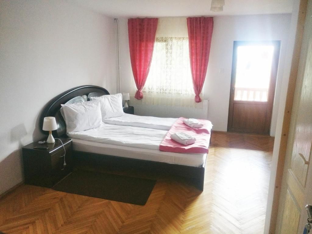 Отель Bianca House Буштени-40