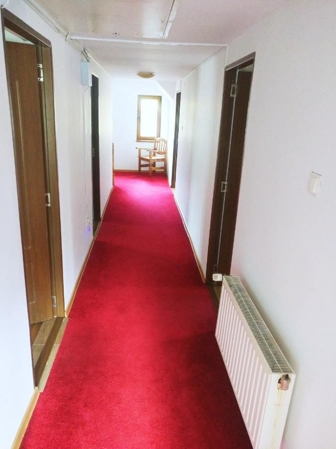 Отель Bianca House Буштени-11